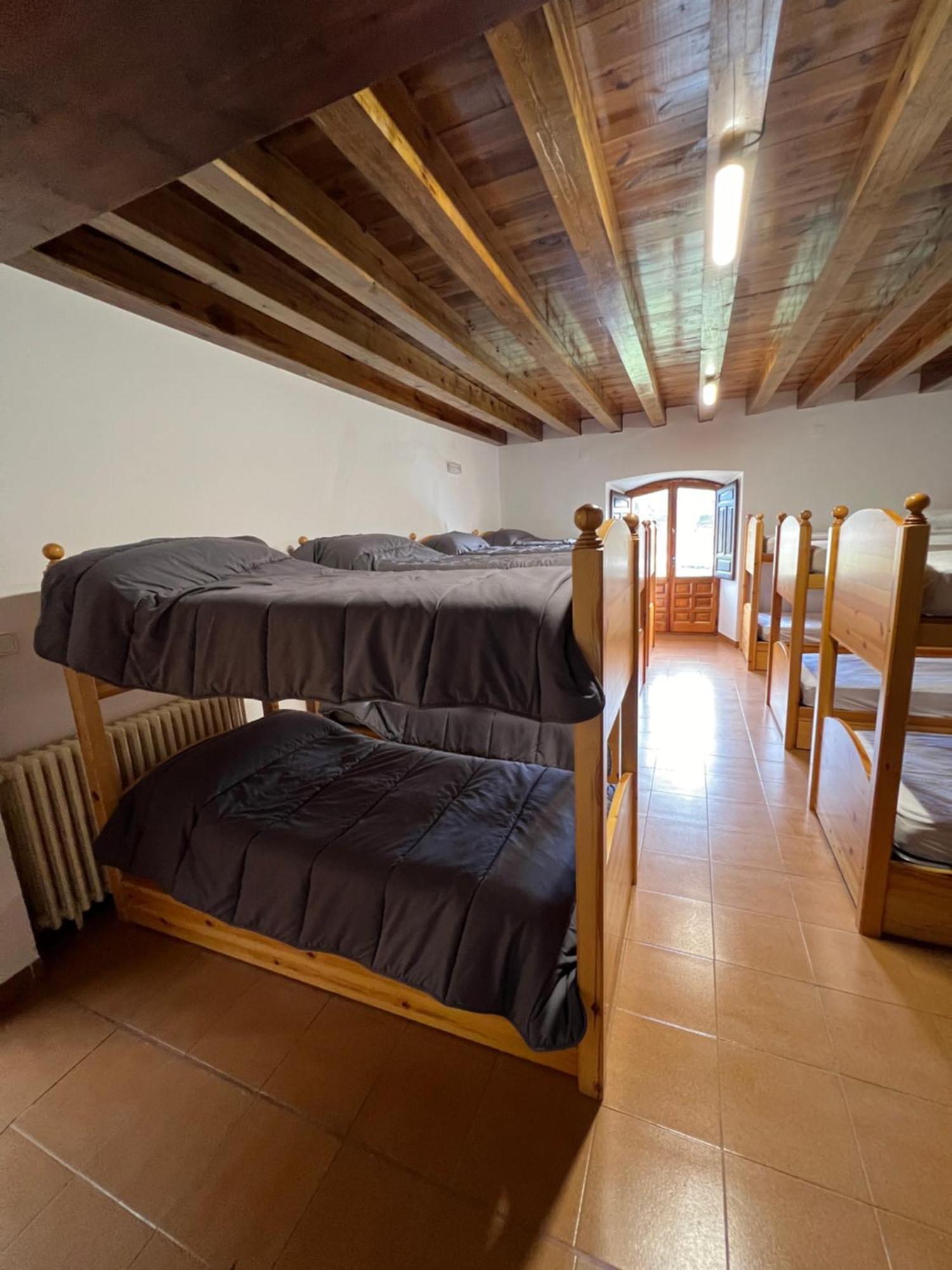 Albergue Pinares - La Casona De Revenga Regumiel de la Sierra Exterior photo